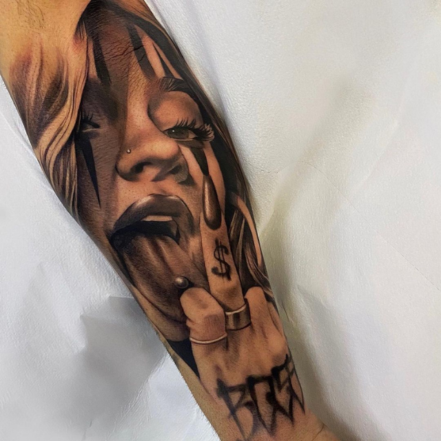 LOYALTYINK_CHICANO_TATTOO_INSTAGRAM_MARTINA_GAUDIO